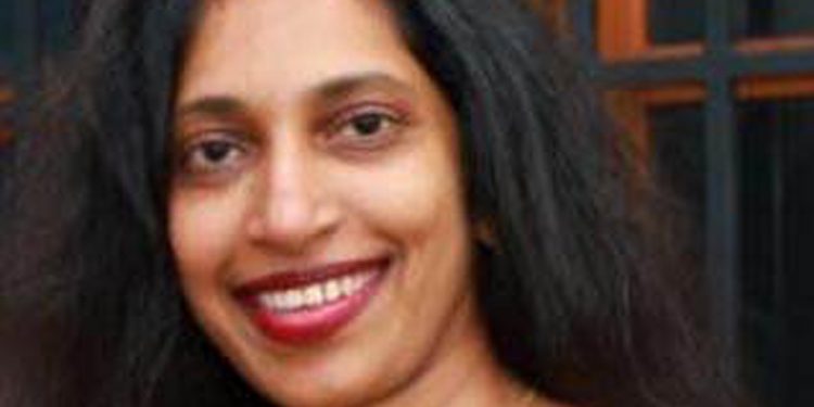 ലോക കേരളസഭയിലേക്കെത്തി അനിത പുല്ലയില്‍ ; പുറത്താക്കി വാച്ച് ആന്‍ഡ് വാര്‍ഡ്