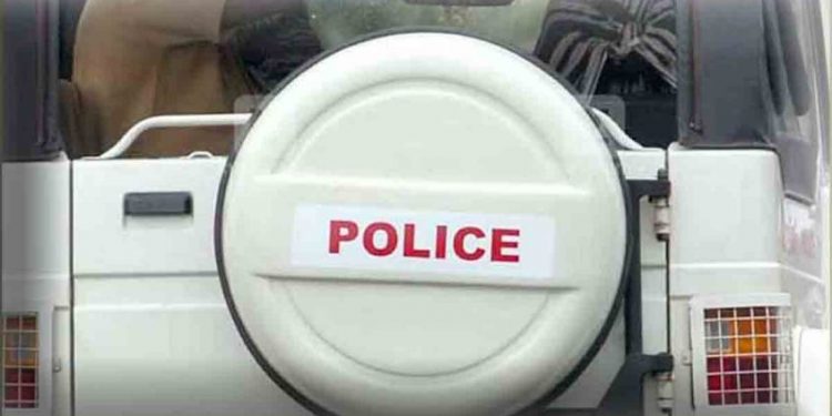 ഭാര്യയെയും മക്കളെയും പെട്രോൾ ഒഴിച്ച് കൊലപ്പെടുത്താൻ ശ്രമം; യുവാവ് അറസ്റ്റിൽ