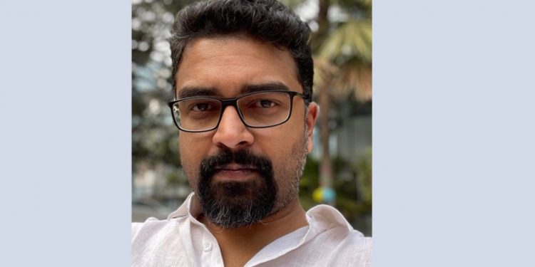 മലയാളിയായ ബിജിൻ കൃഷ്ണ ബംഗാളിലെ ദക്ഷിൺ ദിനാജ്പുർ ജില്ലാ കലക്ടർ