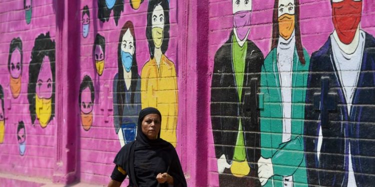 മാസ്ക് നിർബന്ധം; പരിശോധന വീണ്ടും