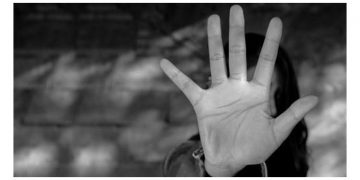 ഹൈദരാബാദ് കൂട്ടബലാത്സംഗം ; ഇരയുടെ ചിത്രം പുറത്തുവിട്ട് ബിജെപി എംഎല്‍എ ; കുറ്റപ്പെടുത്തി കോണ്‍ഗ്രസ്