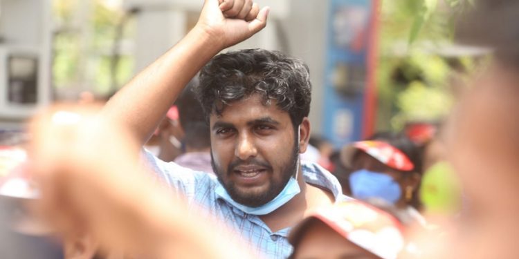 രാഹുൽ ഗാന്ധി എംപിയുടെ ഓഫിസ് ആക്രമിച്ച സംഭവം; പൊലീസിനെ വെല്ലുവിളിച്ച് എസ്എഫ്ഐ നേതാവ് കെ.ആർ. അവിഷിത്ത്