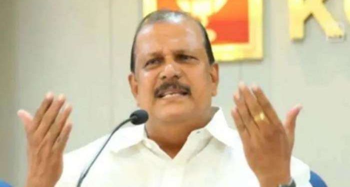 ആരെയും പീഡിപ്പിച്ചിട്ടില്ല , പിണറായിയുടെ കാശും വാങ്ങി കാണിക്കുന്ന മര്യാദ കേടിന് ദൈവം തമ്പുരാൻ ക്ഷമിക്കട്ടെ – പി.സി ജോർജ്