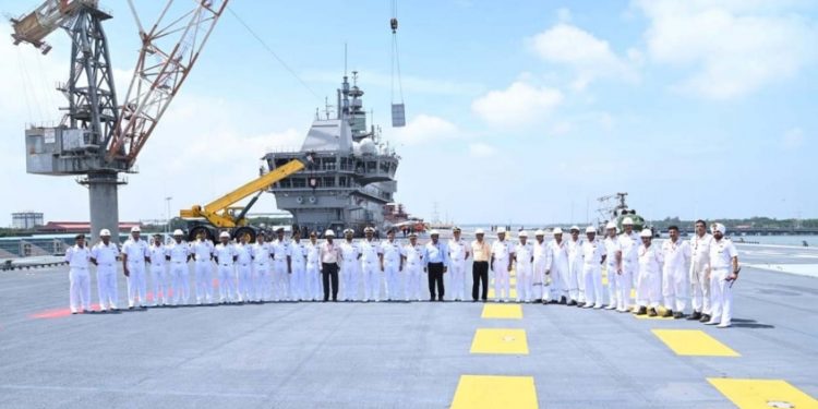 ആദ്യ തദ്ദേശ നിർമിത വിമാനവാഹിനിക്കപ്പൽ ഐഎൻഎസ് വിക്രാന്ത് ഇനി നേവിക്ക് സ്വന്തം