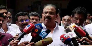 എംപി ഓഫീസിലെ ഗാന്ധി ചിത്രം തകർത്ത സംഭവം : പോലീസ് റിപ്പോർട്ടിൽ ഗൂഢാലോചനയെന്ന് കെ.സുധാകരൻ