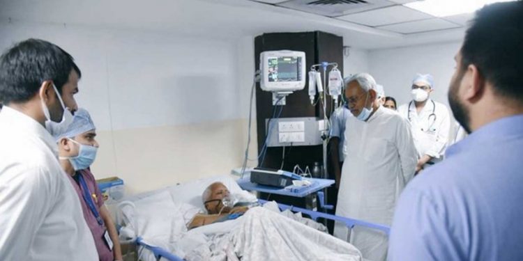 ലാലു പ്രസാദ് യാദവിന്റെ നില ഗുരുതരമായി തുടരുന്നു ; ശരീരത്തിന് ചലനശേഷി നഷ്ടമായി