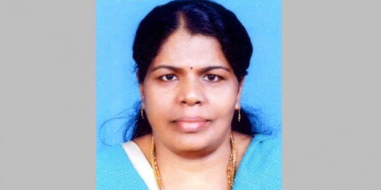 കാൻസർ ബാധിതയായ വീട്ടമ്മ സുമനസ്സുകളുടെ സഹായം തേടുന്നു