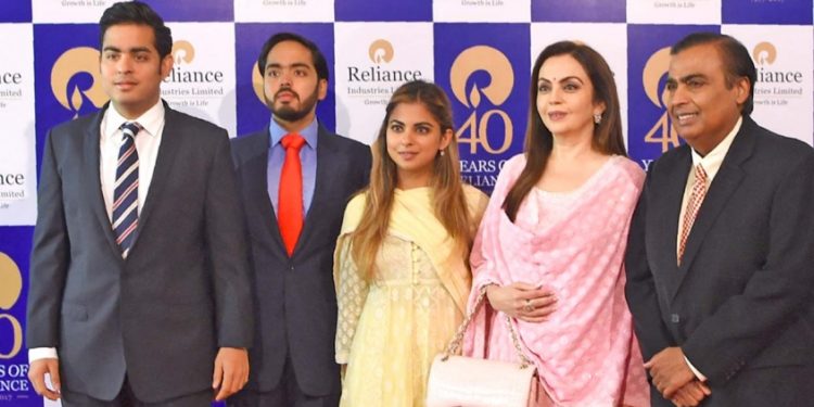 മുകേഷ് അംബാനിക്ക് കേന്ദ്ര സുരക്ഷ തുടരാം; ഹർജി തള്ളി സുപ്രീം കോടതി