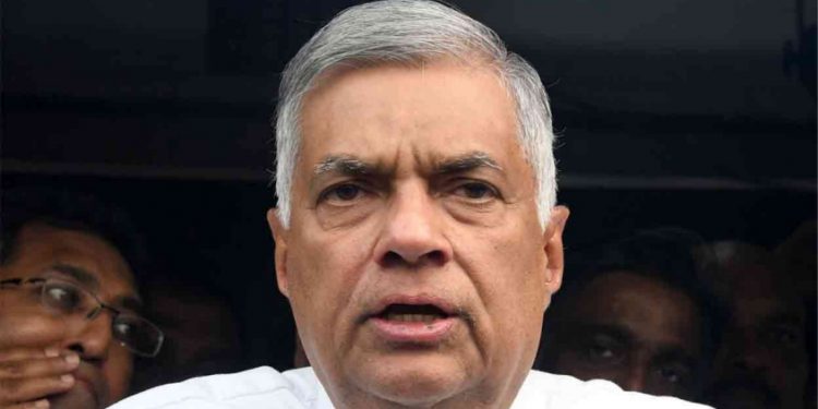 ശ്രീലങ്കൻ പ്രധാനമന്ത്രി റനിൽ വിക്രമസിംഗെ രാജിവച്ചു ; ആഭ്യന്തര കലാപം അതിരൂക്ഷം