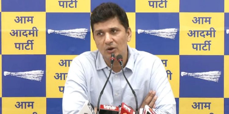 ഗുജറാത്ത് ഡ്രൈ സ്റ്റേറ്റ്; പക്ഷേ 15 വർഷത്തിൽ വിഷമദ്യം കഴിച്ച് മരിച്ചത് 845 പേർ: എഎപി