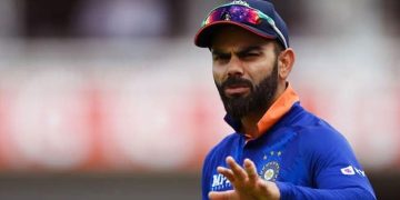 കോലി നേരിട്ട് ഇലവനിലെത്തും, പക്ഷേ അക്കാര്യത്തില്‍ സെലക്‌ടര്‍മാര്‍ തീരുമാനമെടുക്കേണ്ട സമയമായി : സാബാ കരീം