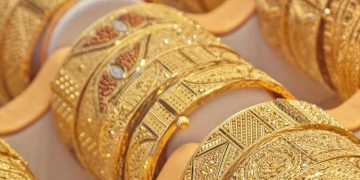 തലപൊക്കി സ്വർണവില , കാലിടറി വെള്ളി; ഇന്നത്തെ വിപണി നിരക്ക് അറിയാം