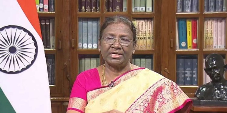 രാജ്യത്തെ അഭിസംബോധന ചെയ്യാനായതിൽ അഭിമാനം; സ്വാതന്ത്ര്യദിനാശംസകൾ നേർന്ന് രാഷ്ട്രപതി