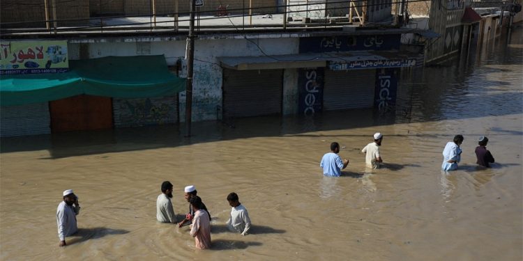 നല്ല അയൽക്കാരാകാൻ ഇന്ത്യ ; വെള്ളപ്പൊക്ക ദുരിതം പേറുന്ന പാക്കിസ്ഥാനെ സഹായിക്കാൻ ചർച്ച