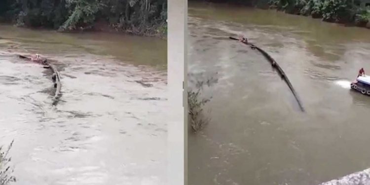 ആറന്മുള വള്ളസദ്യയ്ക്ക് പോയ വള്ളം ഒഴുക്കില്പെട്ട് മറിഞ്ഞു