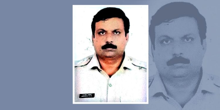 വാഴക്കുളം പൊലീസ് സ്‌റ്റേഷനിലെ എസ്എച്ച്ഒ തൂങ്ങിമരിച്ച നിലയിൽ