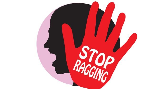 ഒന്നാംവർഷ വിദ്യാർഥിയുടെ പല്ല് തകർത്തു ; നാദാപുരം എംഇടി കോളജിൽ ക്രൂര റാഗിങ്