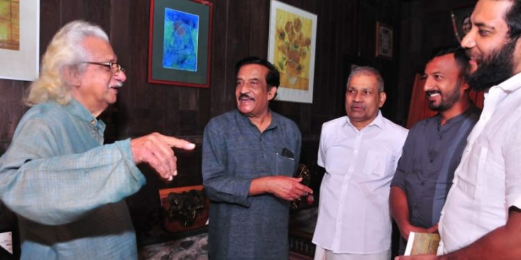 രാഹുല് ഗാന്ധിയെ പിണറായി കേരളാതിർത്തിയിൽ സ്വീകരിക്കണമായിരുന്നു: അടൂര് ഗോപാലകൃഷ്ണൻ