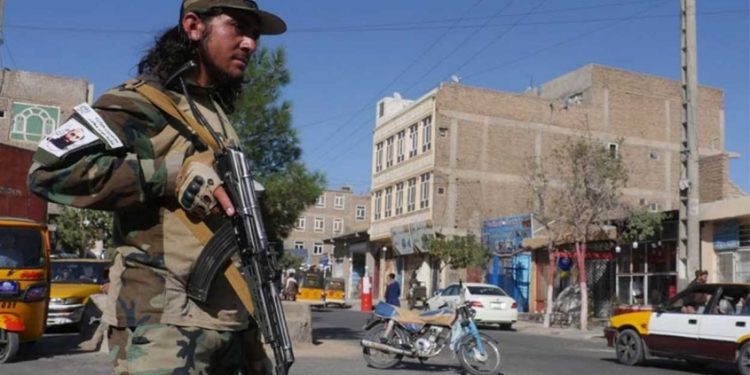 അഫ്ഗാനിസ്ഥാനില്‍ പള്ളിയില്‍ വന്‍ സ്ഫോടനം; ഇമാം അടക്കം 18 പേർ കൊല്ലപ്പെട്ടു