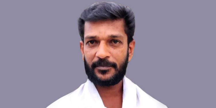 കാവാലത്ത് പാലത്തിൽനിന്നു കാൽവഴുതി വെള്ളത്തില് വീണ് യുവാവ് മരിച്ചു