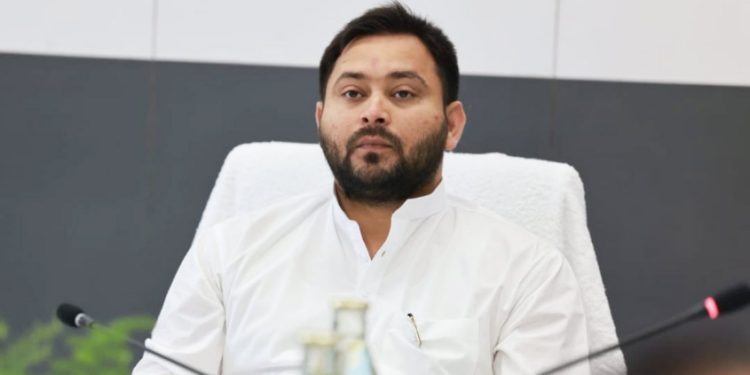നിതീഷ് ദേശീയ രാഷ്ട്രീയത്തിലേക്ക് മാറണം; തേജസ്വിയെ മുഖ്യമന്ത്രിയാക്കാൻ ആർജെഡി
