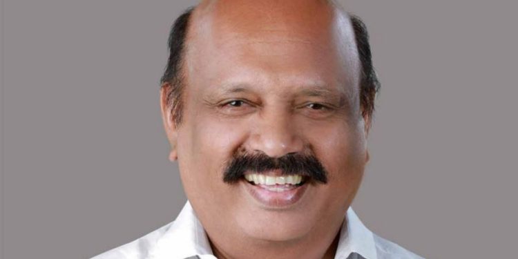 വനിതാ നേതാവിനെ കഴുത്തിൽ പിടിച്ചു തള്ളി; തോമസ് കെ.തോമസിനെതിരെ കേസ്