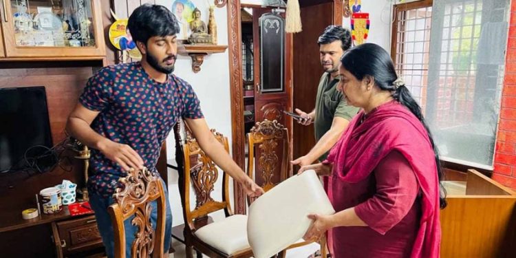 പൊലീസ് പൊക്കി എന്ന് പറയുന്ന മകൻ വീട് വൃത്തിയാക്കുന്നു: ഉമ തോമസ്