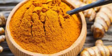 ചർമ്മസംരക്ഷണത്തിന് മഞ്ഞൾ ഉപയോ​ഗിക്കുന്നത് കൊണ്ടുള്ള ​ഗുണങ്ങൾ