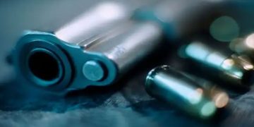 പ്രവാസിക്ക് നേരെ വെടിയുതിര്‍ത്ത സ്വദേശി യുവാവ് അറസ്റ്റില്‍