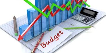 എന്തൊരു വിലയാ..; വിലക്കയറ്റത്തിൽ തകിടംമറിഞ്ഞ്​ കുടുംബ ബജറ്റ്