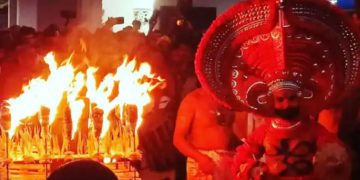 തുലാപ്പത്ത് പിറന്നു, ദൈവങ്ങള്‍ മണ്ണിലേക്ക്; വടക്കൻ കേരളത്തില്‍ ഇനി തെയ്യക്കാലം!