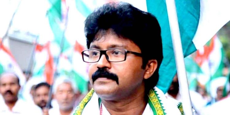 എൽദോസ് കുന്നപ്പിള്ളി ജാമ്യം നേടിയത് കള്ളത്തെളിവുകള് ഹാജരാക്കി: പരാതിക്കാരി