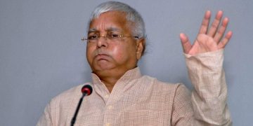 സിംഗപ്പുരിലെ വൈദ്യ പരിശോധനയ്ക്കു ശേഷം ലാലു പ്രസാദ് യാദവ് ഇന്ത്യയിലെത്തി