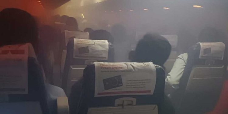 സ്പൈസ്ജെറ്റ് വിമാനത്തിന്റെ കോക്പിറ്റിൽ പുക; ഹൈദരാബാദിൽ അടിയന്തര ലാൻഡിങ്