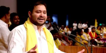 തൊഴിൽമേള; മോദി നിതീഷിനെ കോപ്പിയടിക്കുന്നു: തേജസ്വി യാദവ്