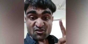 യുവതിയെ കഴുത്തറത്ത് കൊന്നു; ‘വിശ്വാസ വഞ്ചന കാണിക്കരുത്’, മൃതദേഹത്തിനൊപ്പം വീഡിയോയുമായി യുവാവ്; അന്വേഷണം