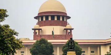 കേരള പൊലീസ് നിയമത്തിനെതിരെ വിമർശനവുമായി സുപ്രീംകോടതി; കൊളോണിയൽ നിയമങ്ങളുടെ പിൻഗാമിയെന്ന് പരാമര്‍ശം