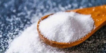 ഉപ്പ് അധികം കഴിക്കേണ്ട, അധികമായാല്‍ പ്രശ്നമെന്താണെന്ന് അറിയാമോ?