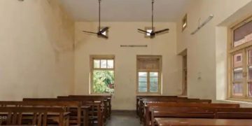 ​ഗുണന പട്ടിക മറന്നു; അധ്യാപിക വിദ്യാർത്ഥിയുടെ കൈ ഡ്രില്ലർ വച്ച് തുളച്ചു