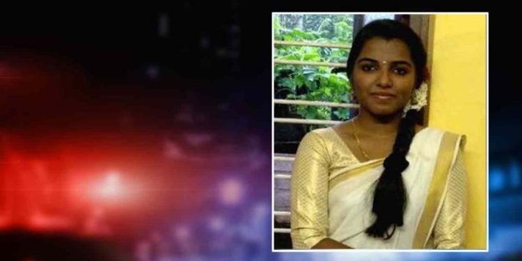 സ്ലോ പോയ്‌സൺ ഉള്ളിൽ ചെന്നെന്ന് ഡോക്‌ടർ പറഞ്ഞു; അഭിതയുടെ മരണം കൊലപാതകം: കുടുംബം