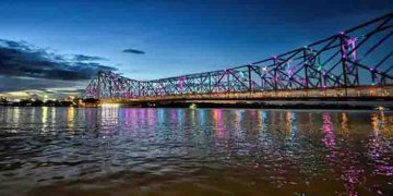 ഗുജറാത്ത് ദുരന്ത പശ്ചാത്തലത്തിൽ 2109 പാലങ്ങളിലും പരിശോധന നടത്താൻ ബംഗാൾ