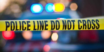 പ്രണയം നിരസിച്ചു; യുവതിയെ മൂന്നാംനിലയിൽ നിന്ന് തള്ളിയിട്ട് കൊന്നു: മൃതദേഹവുമായി കടന്നു