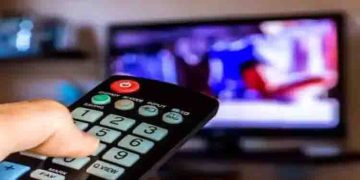 രാജ്യത്തെ ടിവി ചാനലുകള്‍ ദിവസവും 30 മിനുട്ട് ‘ദേശീയ താല്‍പ്പര്യമുള്ള’ പരിപാടി കാണിക്കണം; കേന്ദ്ര നിര്‍ദേശം