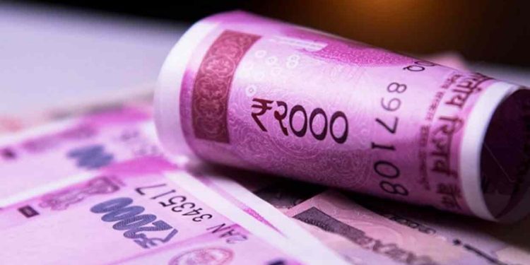 ഗുജറാത്തിൽ 71.88 കോടി, ഹിമാചലിൽ 50.28 കോടി: വോട്ടിനായി ‘പണമൊഴുക്ക്’