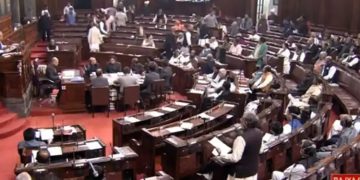 അതിർത്തി സംഘർഷം: ഇ അഹമ്മദിന്റെ പ്രസ്താവന ആയുധമാക്കി ഭരണപക്ഷം, പ്രതിപക്ഷം രാജ്യസഭയിൽ നിന്ന് ഇറങ്ങിപ്പോയി