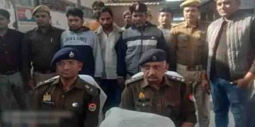 ഉത്തർപ്രദേശിൽ കള്ളനോട്ട് സംഘം പിടിയിൽ, പേപ്പറും മഷിയും നല്‍കിയത് ചൈനീസ് കമ്പനി; പിന്നിൽ വൻസംഘമെന്ന് പൊലീസ്