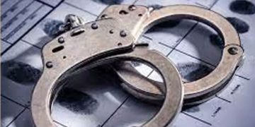 വിവാദ പുസ്തകം: ഡോ. ഫർഹത് ഖാൻ അറസ്റ്റിൽ