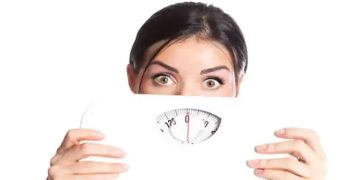 പെട്ടെന്ന് ശരീരഭാരം കുറയുന്നുണ്ടോ? ഈ രോ​ഗങ്ങളുടെ ലക്ഷണമാകാം