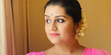 അച്ഛനമ്മാരുടെ പണം കൊണ്ട് വിവാഹത്തിന് സ്വർണവുമിട്ട് നില്‍ക്കാൻ മനസ് വരുന്നതെങ്ങനെയെന്ന് സരയൂ