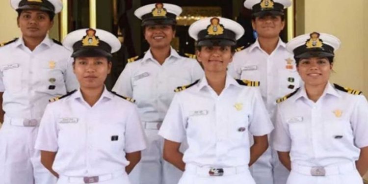 ചരിത്രത്തിലാദ്യമായി വനിതാ നാവികർ ഇന്ത്യൻ നേവിയിലേക്ക്; എത്തുന്നത് 341 പേർ
